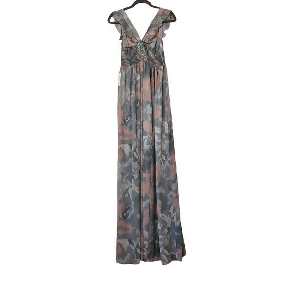 Show me your Mumu NWT June Maxi Dress Sage I Do Floral Green Blush - Picture 8 of 16